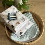 Set of 2 minky burping cloths - Image 3