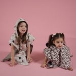 Beach poncho 'Pink Animal Print' - Image 4