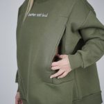 Nursing Sweatshirt 'better eat local' - Khaki - Image 4