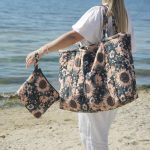 Beach cosmetic bag 'Blue Sunflower' - Image 3