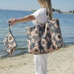 Beach cosmetic bag 'Blue Sunflower' - Image 2