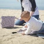 Beach cosmetic bag 'Pink Animal Print' - Image 4