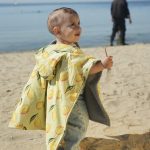 Beach poncho 'Lemons'