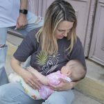 T-shirt θηλασμού 'Motherhood' - Γκρι Σκούρο - Image 5