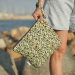 Beach cosmetic bag 'Green Animal Print' - Image 3