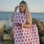 Beach cosmetic bag 'Strawberry' - Image 2