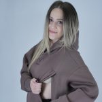 Nursing Sweatshirt 'Eat Local' - Brown - Image 2