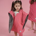 Beach poncho 'Rosy Stripes' - Image 2