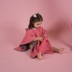 Beach poncho 'Rosy Stripes' - Image 10