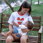 T-shirt θηλασμού λευκό - Motherhood - Image 8